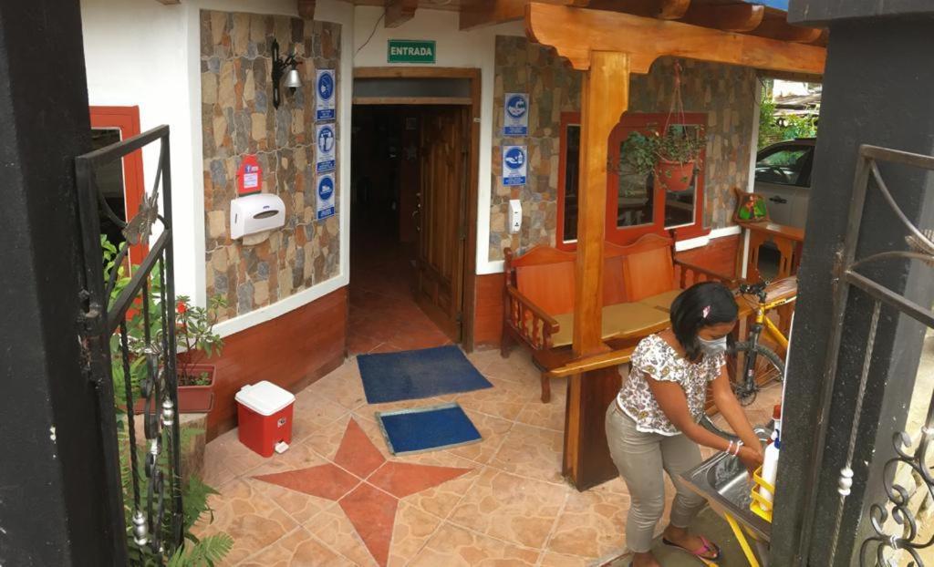 Casa Cultural Mindo Otel Dış mekan fotoğraf
