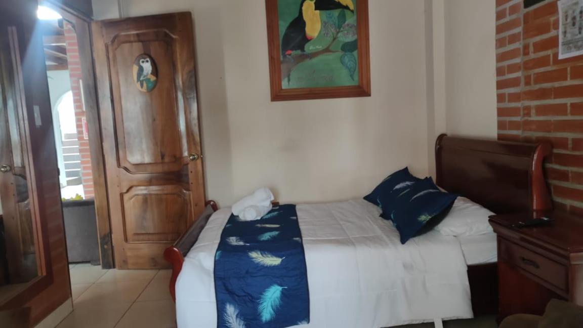 Casa Cultural Mindo Otel Dış mekan fotoğraf